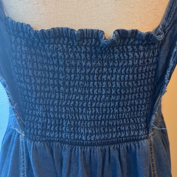 Anthropologie:Pilcro Sweetheart Flutter-Sleeve Denim Buttondown Dress - Picture 11 of 11